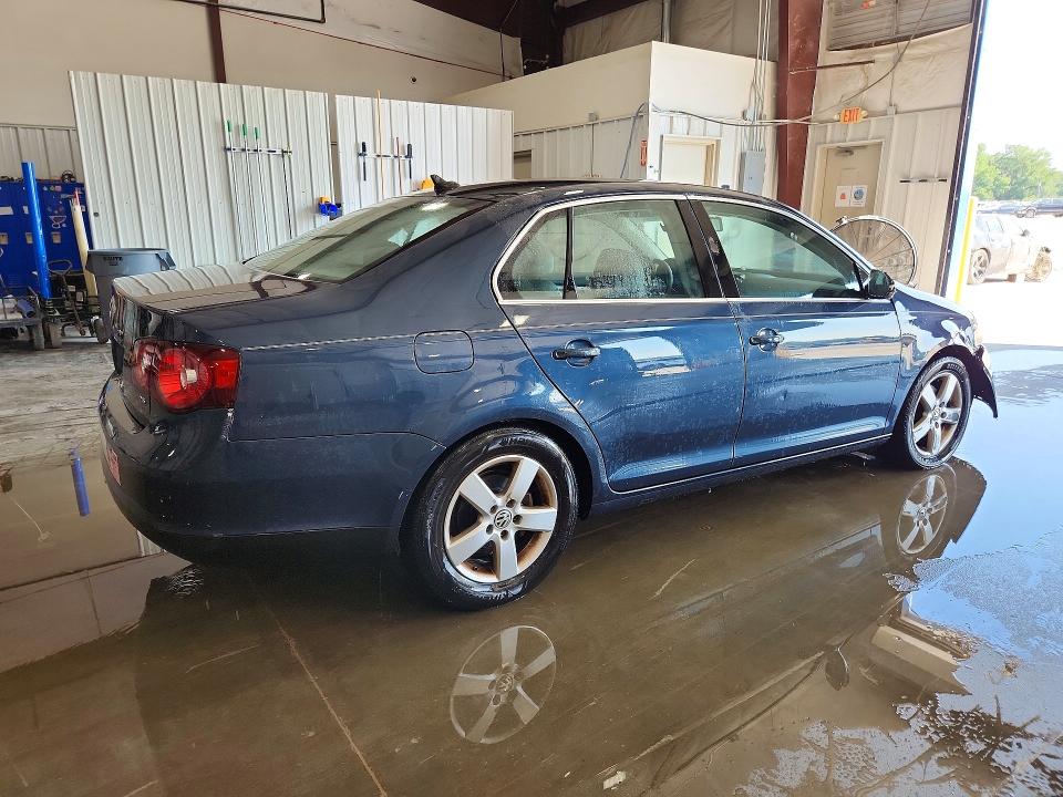 Продаж на аукціоні авто 2008 Volkswagen Jetta, vin: 3VWRM71K88M105251, номер лоту: 60715706