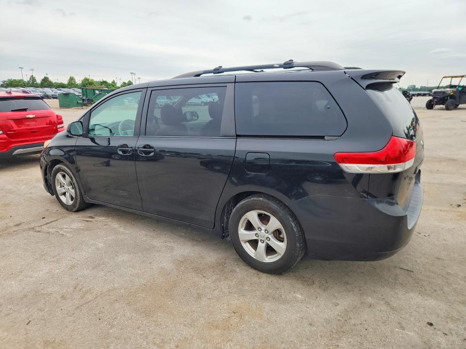 62324566 :رقم المزاد ، 5TDKK3DC8BS066529 vin ، 2011 Toyota Sienna مزاد بيع