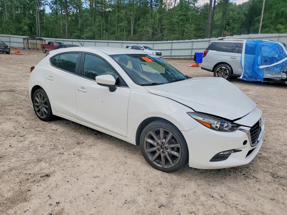 Продаж на аукціоні авто 2018 Mazda 3, vin: 3MZBN1L30JM164382, номер лоту: 60318416