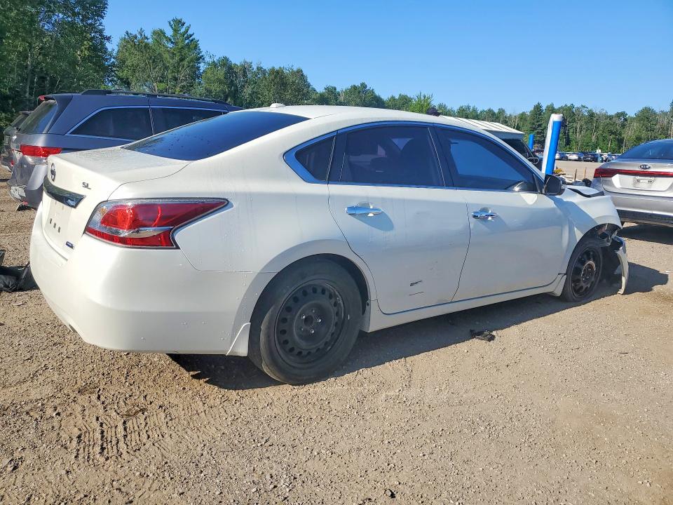 62140746 :رقم المزاد ، 1N4AL3AP1FN390195 vin ، 2015 Nissan Alitma مزاد بيع