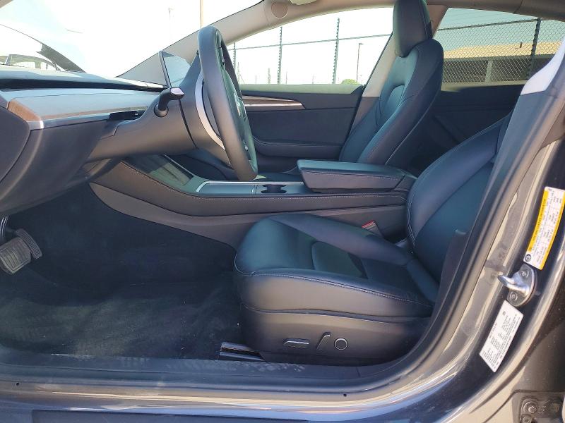 62681726 :رقم المزاد ، 5YJ3E1EB2NF319634 vin ، 2022 Tesla Model 3 مزاد بيع