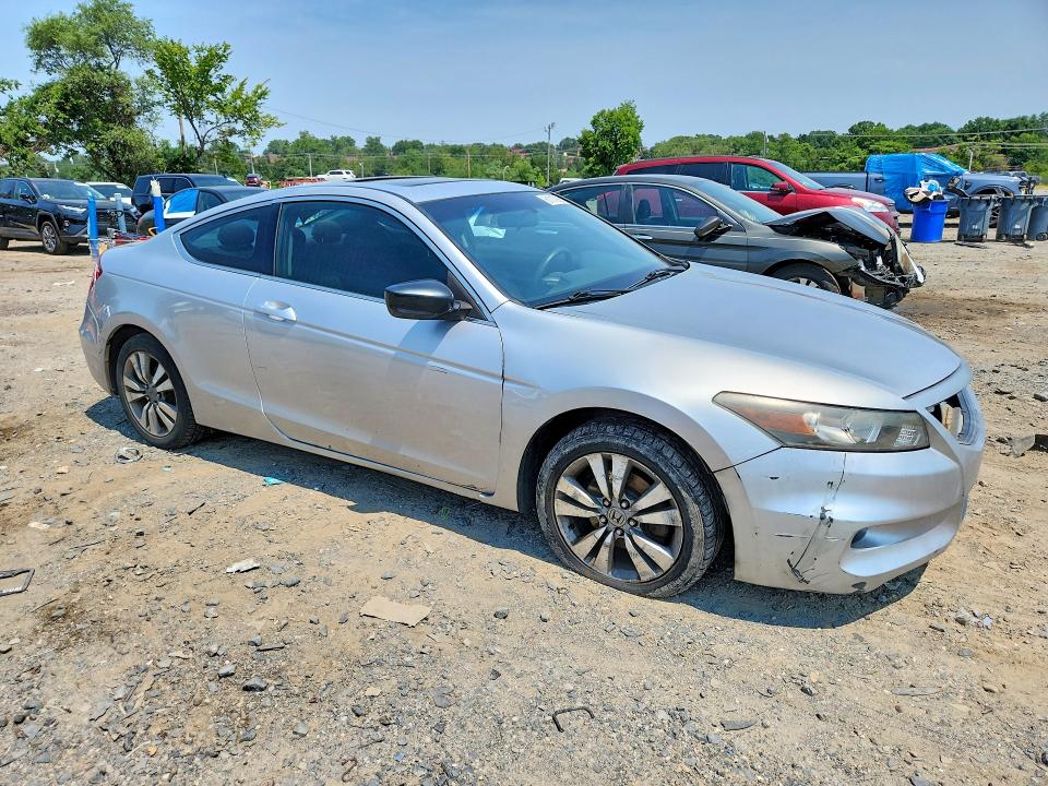 61117936 :رقم المزاد ، 1HGCS1B71AA009195 vin ، 2010 Honda Accord مزاد بيع