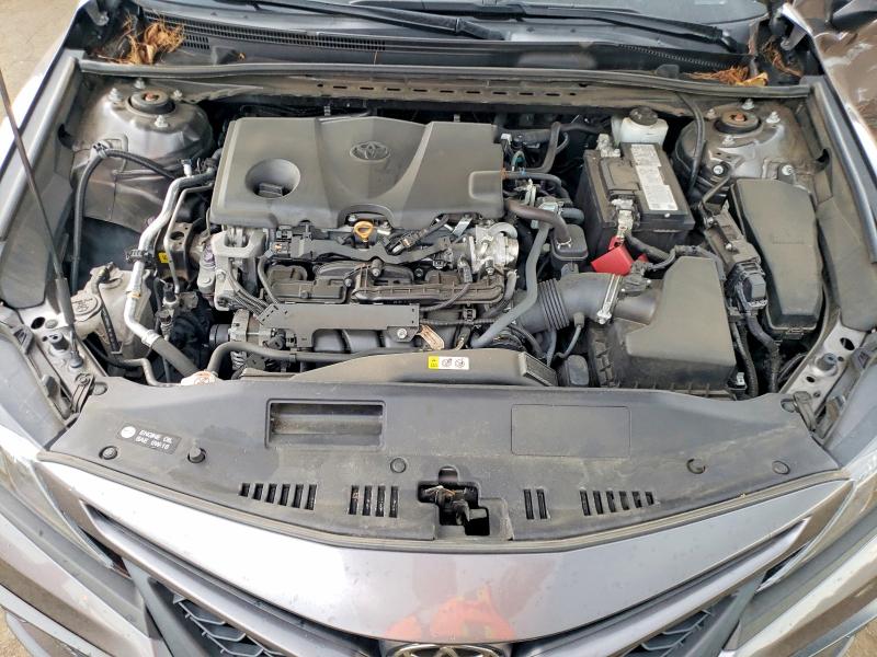 62588586 :رقم المزاد ، 4T1T11AK1MU530018 vin ، 2021 Toyota Camry مزاد بيع