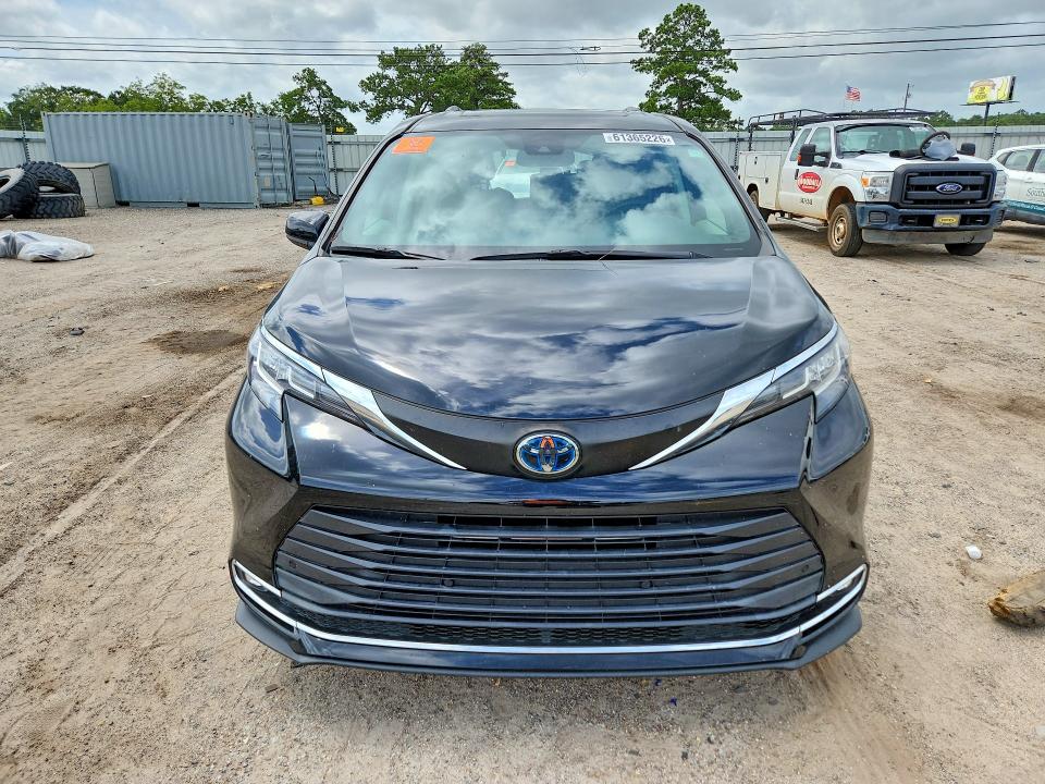 2022 Toyota Sienna მანქანა იყიდება აუქციონზე, vin: 5TDJRKEC9NS100837, აუქციონის ნომერი: 61365226