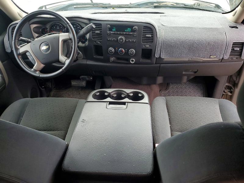 60561266 :رقم المزاد ، 1GCEC19J18Z254077 vin ، 2008 Chevrolet Silverado مزاد بيع