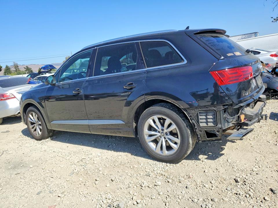 Продажа на аукционе авто 2017 Audi Q7, vin: WA1LAAF72HD026103, номер лота: 60689476