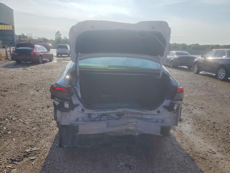 63405706 :رقم المزاد ، 1HGCY2F82PA060558 vin ، 2023 Honda Accord مزاد بيع
