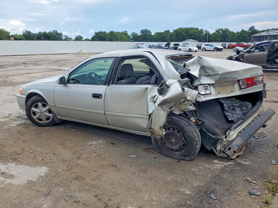 61534786 :رقم المزاد ، 4T1BG22K01U116769 vin ، 2001 Toyota Camry مزاد بيع
