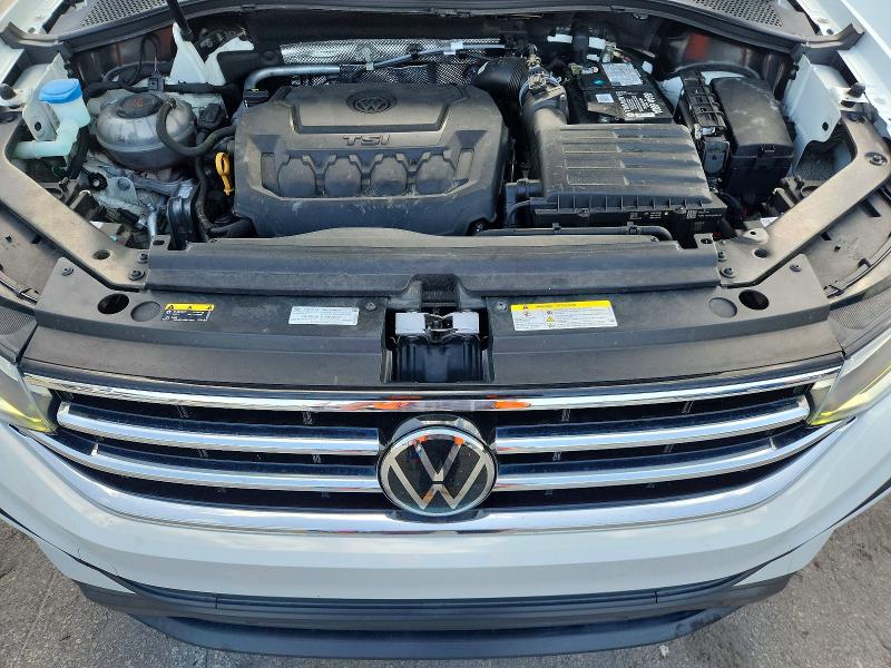 60447966 :رقم المزاد ، 3VV3B7AX1NM037379 vin ، 2022 Volkswagen Tiguan مزاد بيع