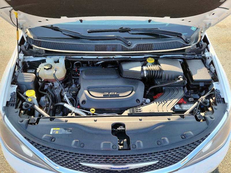 61706686 :رقم المزاد ، 2C4RC1EG6KR686421 vin ، 2019 Chrysler Pacifica مزاد بيع
