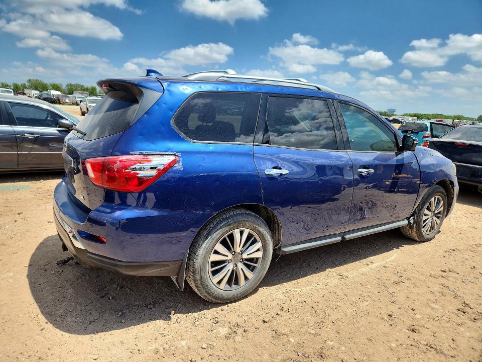 62819296 :رقم المزاد ، 5N1DR2CN0LC586417 vin ، 2020 Nissan Pathfinder مزاد بيع