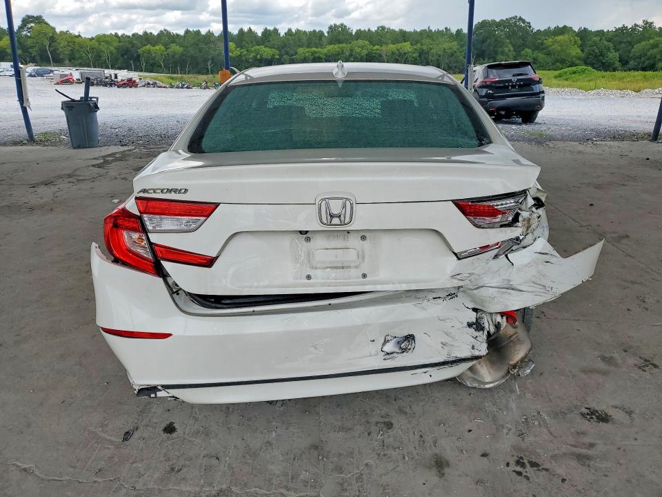 60785546 :رقم المزاد ، 1HGCV1F53JA075408 vin ، 2018 Honda Accord مزاد بيع