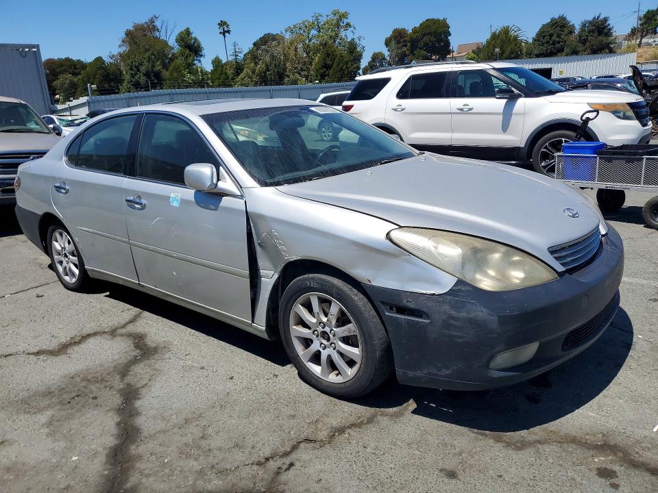 63038526 :رقم المزاد ، JTHBF30G520086672 vin ، 2002 Lexus Es مزاد بيع
