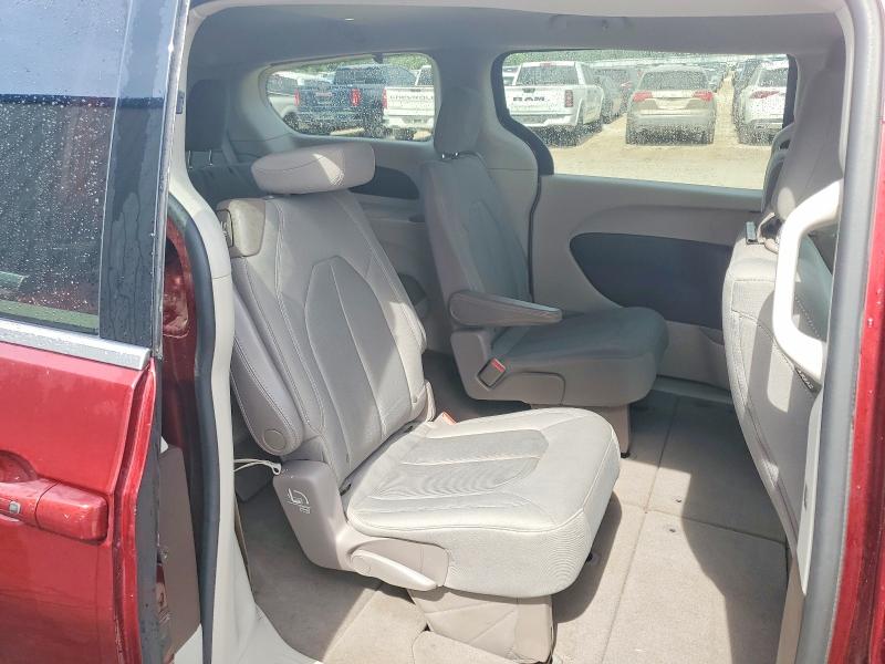 60065056 :رقم المزاد ، 2C4RC1DG0HR532118 vin ، 2017 Chrysler Pacifica مزاد بيع