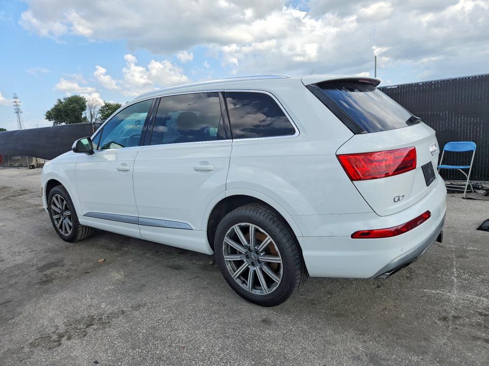 Продажа на аукционе авто 2018 Audi Q7, vin: WA1LHAF77JD035283, номер лота: 61667976
