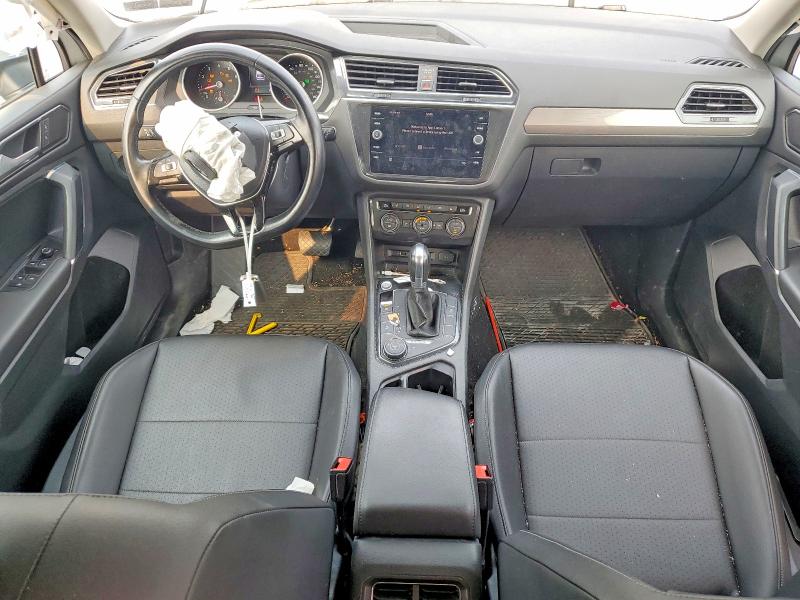 60842226 :رقم المزاد ، 3VV2B7AX3JM114940 vin ، 2018 Volkswagen Tiguan مزاد بيع