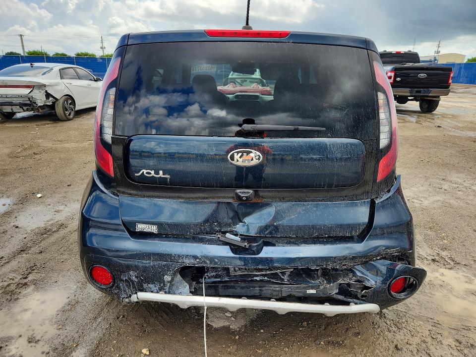 2017 Kia Soul მანქანა იყიდება აუქციონზე, vin: KNDJP3A5XH7423361, აუქციონის ნომერი: 62053716