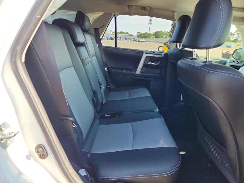 Продаж на аукціоні авто 2018 Toyota 4runner, vin: JTEBU5JR4J5588282, номер лоту: 62528266