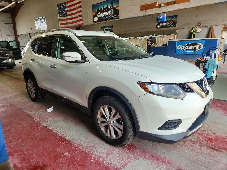 61570886 :رقم المزاد ، 5N1AT2MK0FC814803 vin ، 2015 Nissan Rogue مزاد بيع