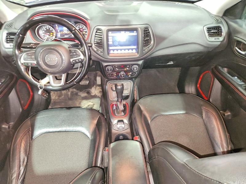 61426176 :رقم المزاد ، 3C4NJDDB4MT598317 vin ، 2021 Jeep Compass مزاد بيع