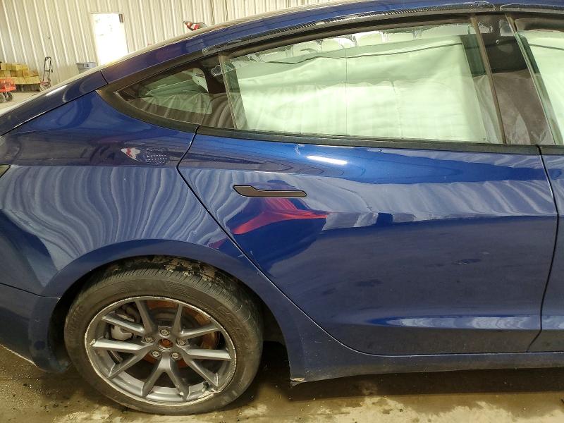 60488476 :رقم المزاد ، 5YJ3E1EAXNF370709 vin ، 2022 Tesla Model 3 مزاد بيع