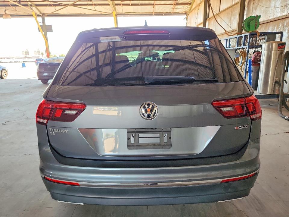 59300036 :رقم المزاد ، 3VV2B7AXXMM048116 vin ، 2021 Volkswagen Tiguan مزاد بيع