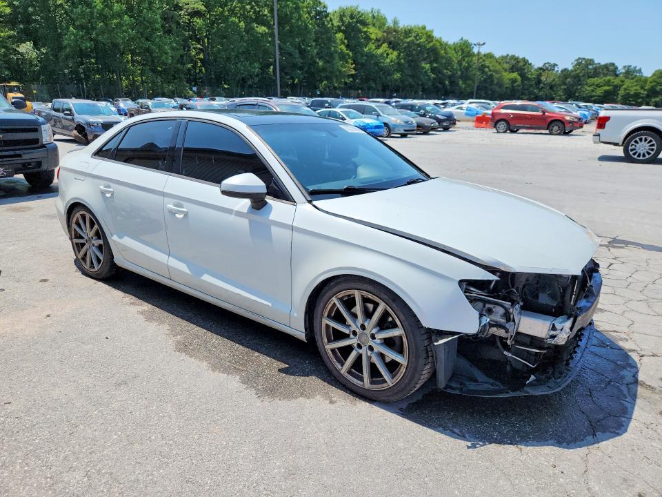 Продажа на аукционе авто 2016 Audi A3, vin: WAUB8GFF2G1035744, номер лота: 62203666