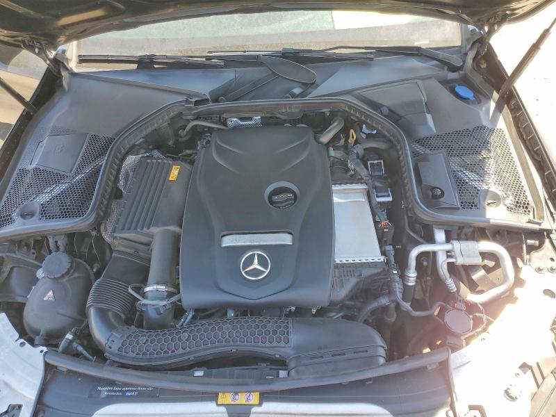 62001226 :رقم المزاد ، 55SWF4JB6JU275681 vin ، 2018 Mercedes-benz C مزاد بيع