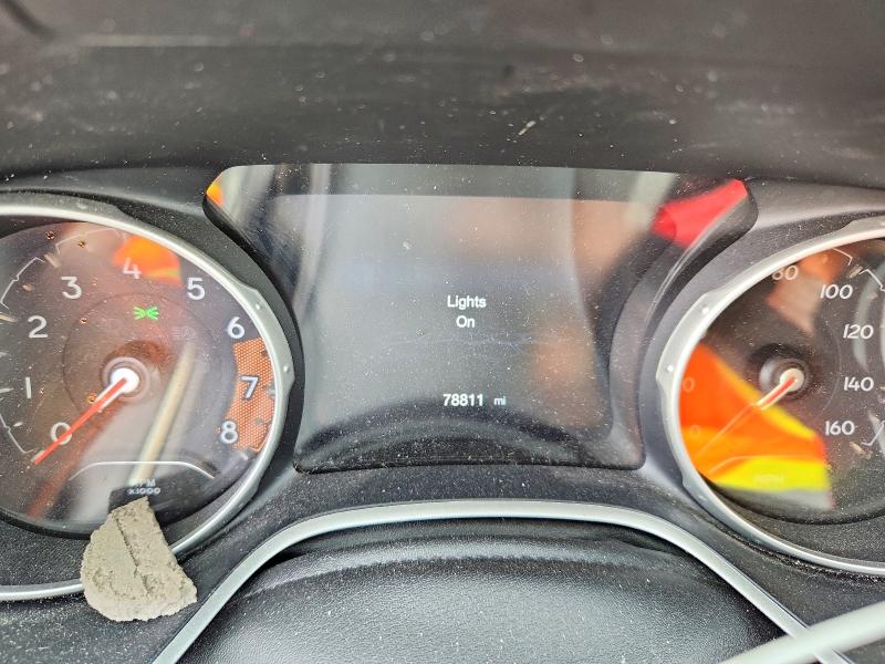 62442516 :رقم المزاد ، 3C4NJDBBXJT342424 vin ، 2018 Jeep Compass مزاد بيع