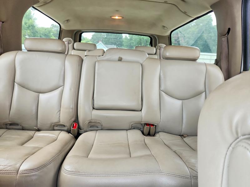 60574366 :رقم المزاد ، 3GNFK16Z35G162361 vin ، 2005 Chevrolet Suburban مزاد بيع