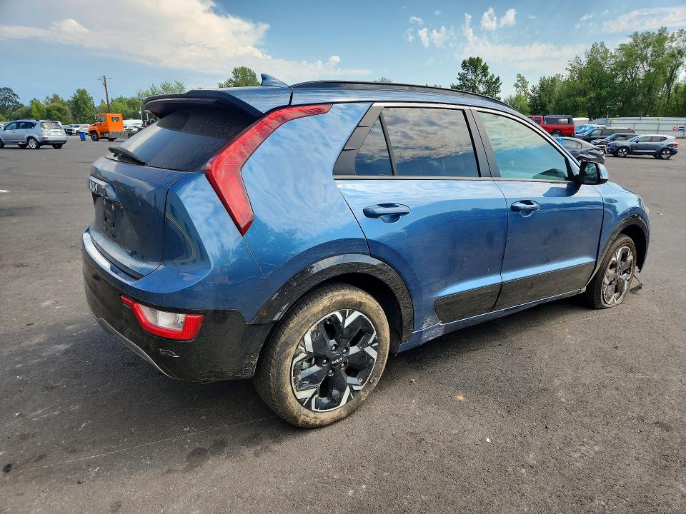2023 Kia Niro მანქანა იყიდება აუქციონზე, vin: KNDCR3L13P5021365, აუქციონის ნომერი: 61361916