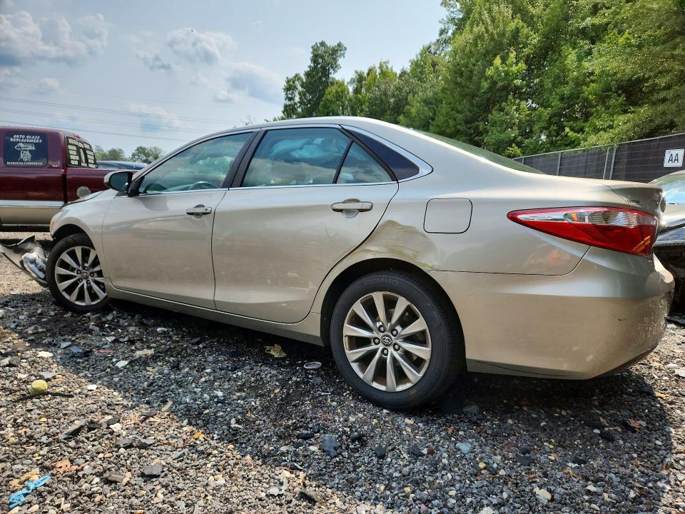 2017 Toyota Camry მანქანა იყიდება აუქციონზე, vin: 4T1BF1FK4HU637687, აუქციონის ნომერი: 62646056