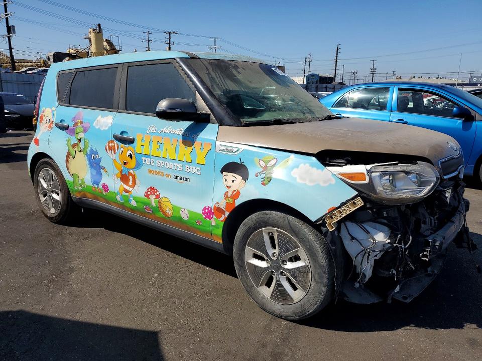 60870746 :رقم المزاد ، KNDJX3AE7J7032271 vin ، 2018 Kia Soul Ev مزاد بيع