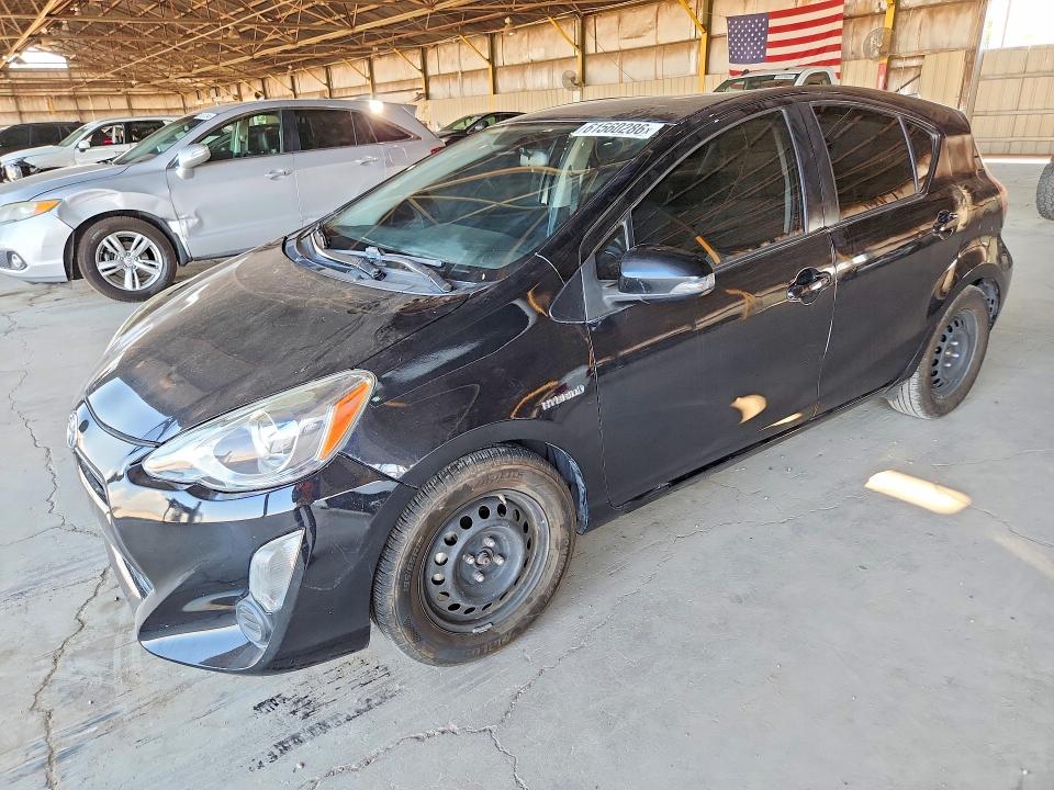61560286 :رقم المزاد ، JTDKDTB31F1580805 vin ، 2015 Toyota Prius C مزاد بيع