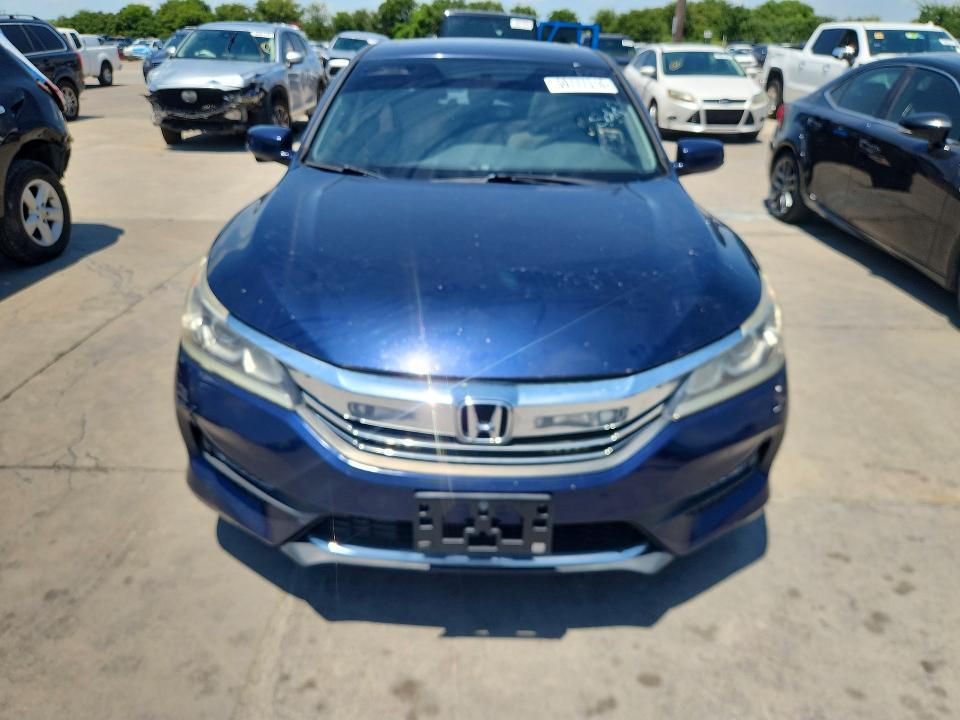 2017 Honda Accord მანქანა იყიდება აუქციონზე, vin: 1HGCR2F72HA296634, აუქციონის ნომერი: 59777316