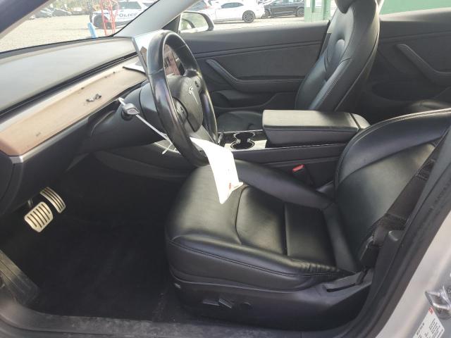 60736416 :رقم المزاد ، 5YJ3E1EB2JF083335 vin ، 2018 Tesla Model 3 مزاد بيع