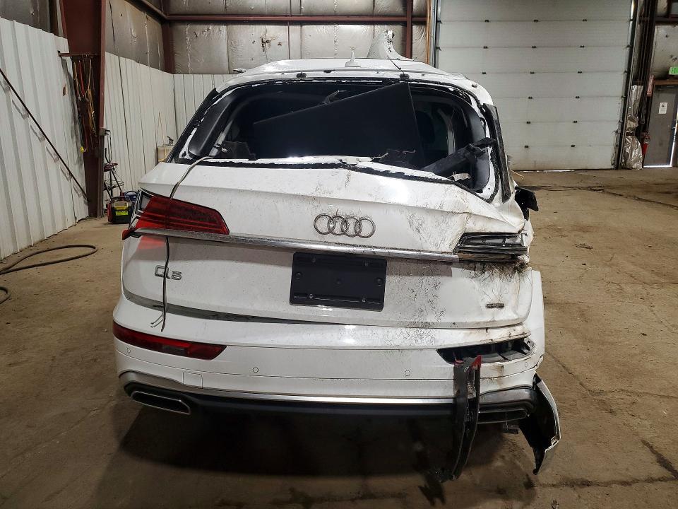 60239116 :رقم المزاد ، WA1EAAFY2N2129353 vin ، 2022 Audi Q5 مزاد بيع