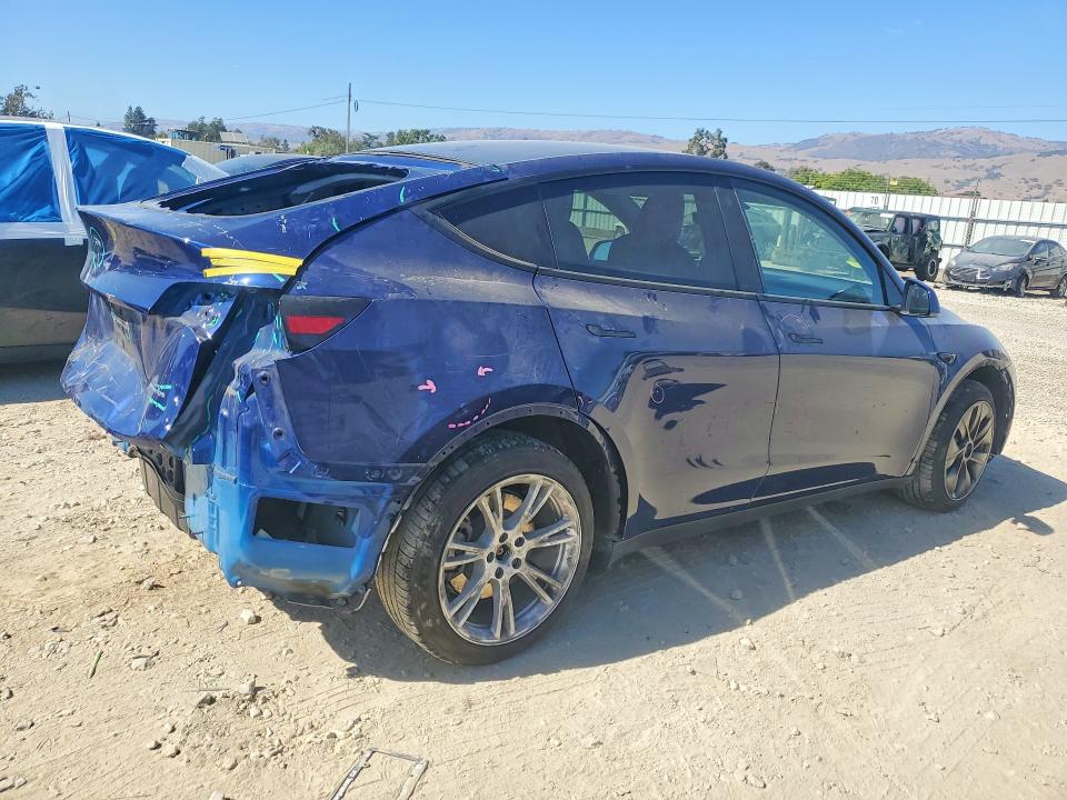 Продажа на аукционе авто 2023 Tesla Model Y, vin: 7SAYGDEEXPF742110, номер лота: 59401436