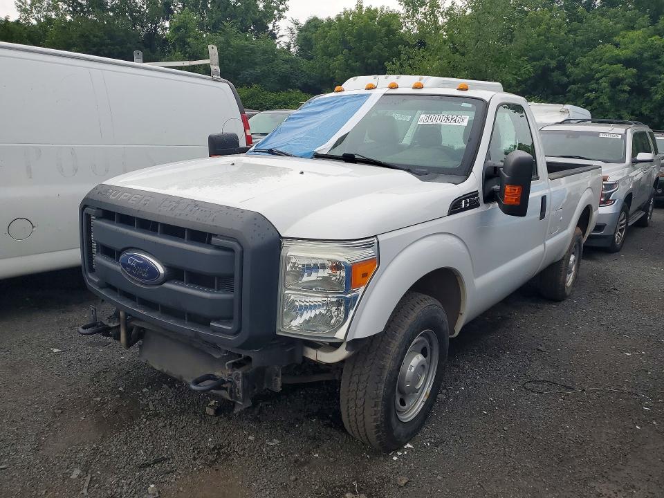 60006326 :رقم المزاد ، 1FTBF2A61FEA70446 vin ، 2015 Ford F250 مزاد بيع
