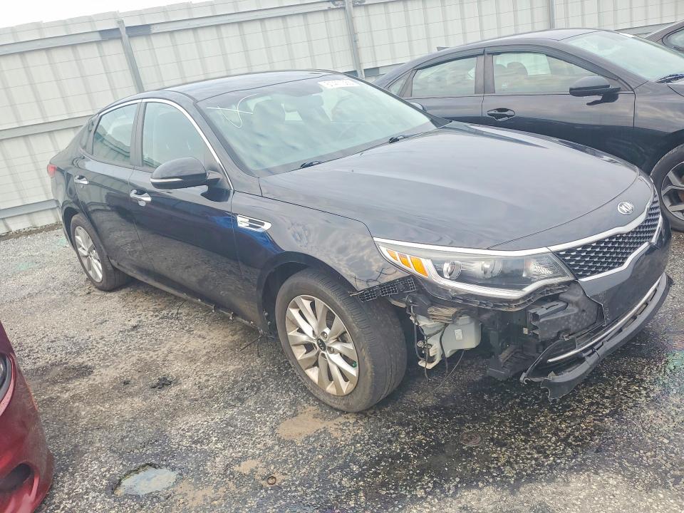 61411366 :رقم المزاد ، 5XXGT4L31JG218452 vin ، 2018 Kia Optima مزاد بيع