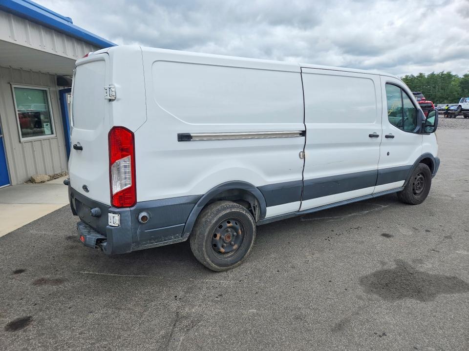 60019246 :رقم المزاد ، 1FTYR2YG5JKA15606 vin ، 2018 Ford Transit مزاد بيع