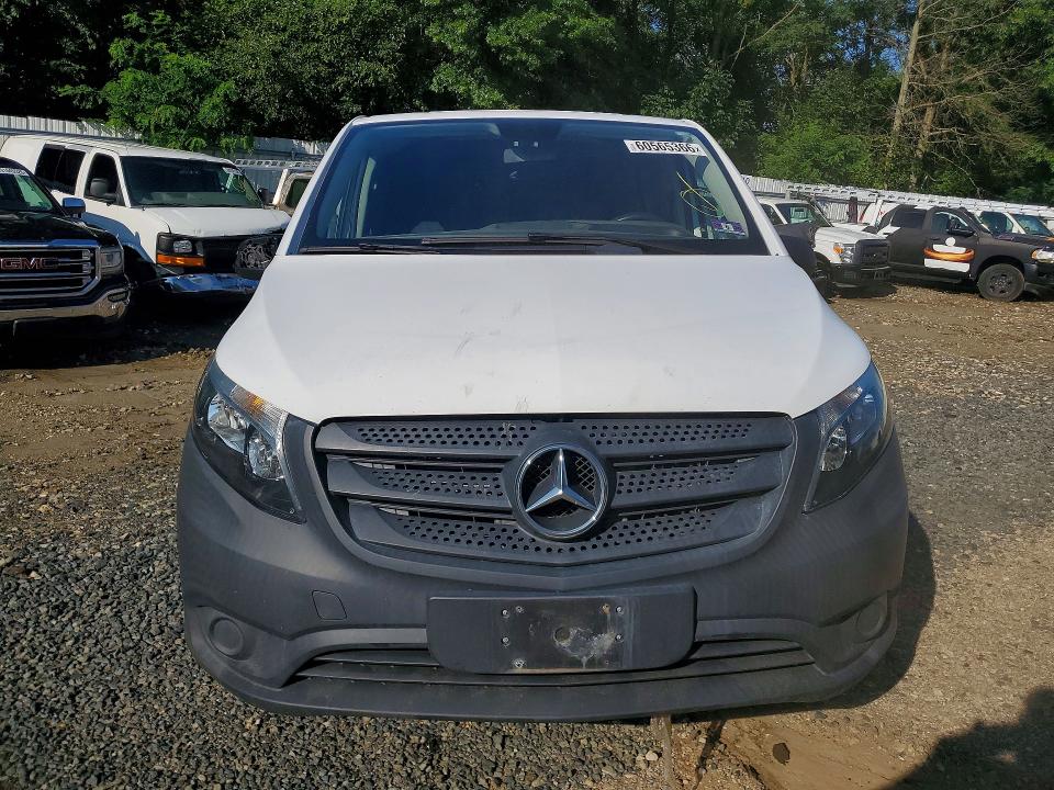 60565366 :رقم المزاد ، WD3PG2EA0J3433352 vin ، 2018 Mercedes-benz Metris مزاد بيع