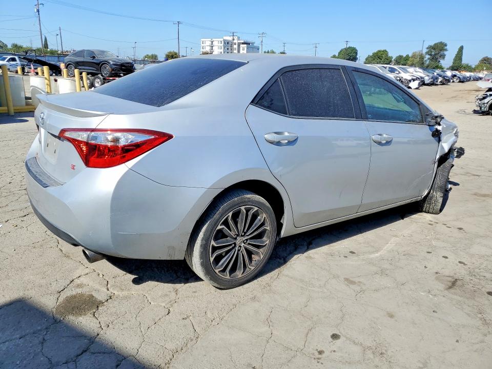 60256176 :رقم المزاد ، 5YFBURHE0GP550011 vin ، 2016 Toyota Corolla مزاد بيع