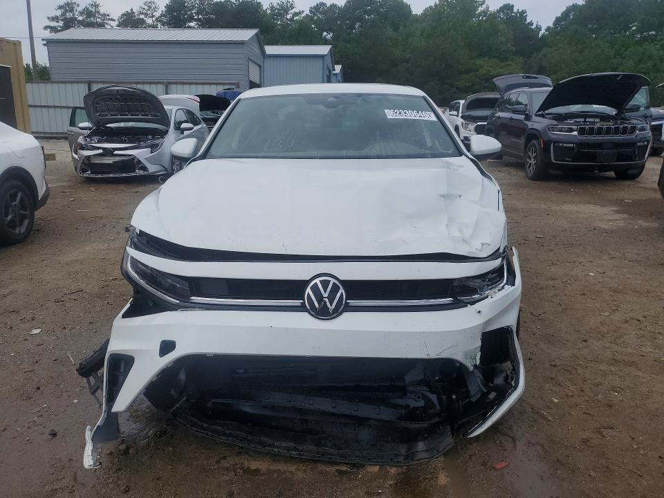 Продажа на аукционе авто 2026 Volkswagen Jetta, vin: 3VWBW7BU8TM004991, номер лота: 62330646