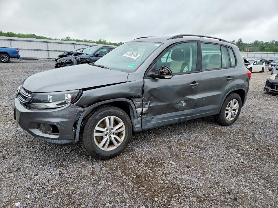 60090976 :رقم المزاد ، WVGAV7AX3GW031286 vin ، 2016 Volkswagen Tiguan مزاد بيع