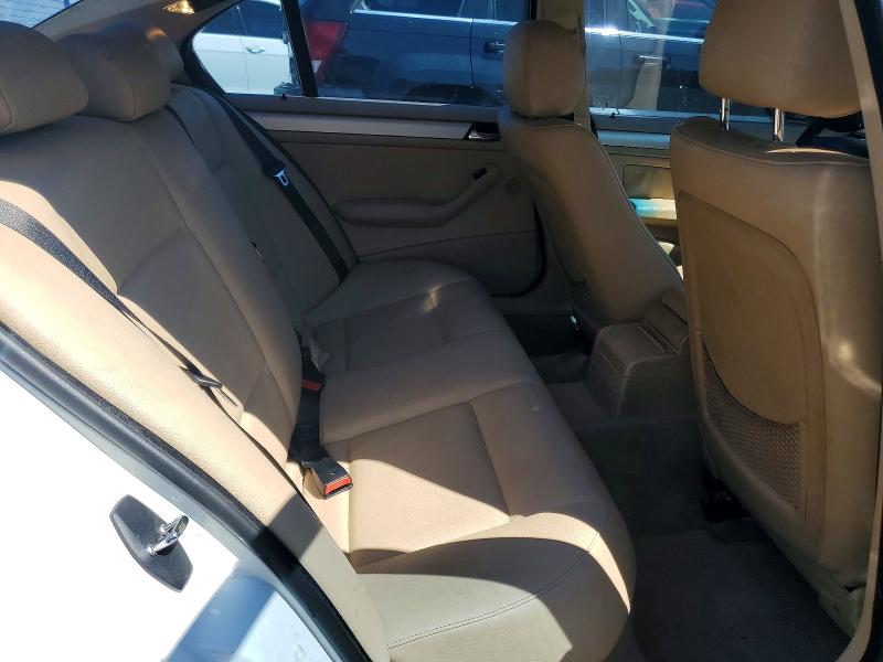 59590426 :رقم المزاد ، WBAAZ33454KP87268 vin ، 2010 Bmw 325 مزاد بيع
