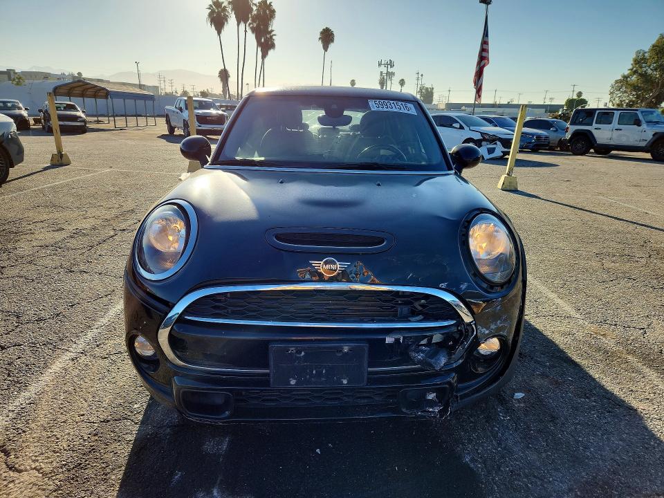 59931516 :رقم المزاد ، WMWXU3C59K2H88800 vin ، 2019 Mini Cooper مزاد بيع