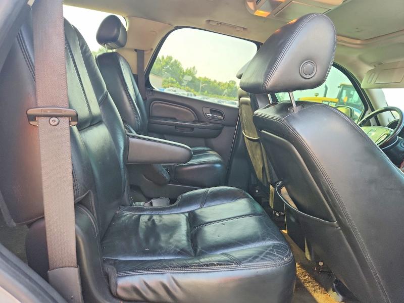 62899936 :رقم المزاد ، 1GKFK638X8J113862 vin ، 2008 Gmc Yukon مزاد بيع