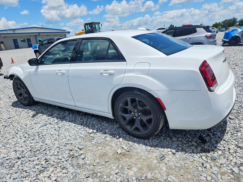 Продажа на аукционе авто 2022 Chrysler 300, vin: 2C3CCAAG4NH236745, номер лота: 62609386