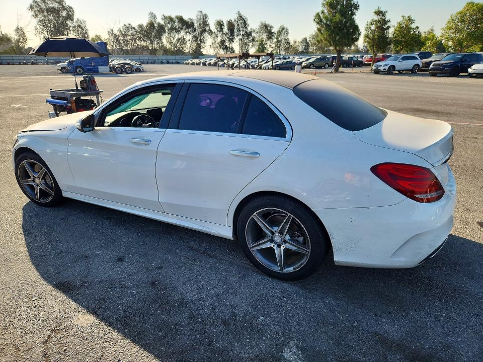 59403906 :رقم المزاد ، 55SWF4KB9FU007312 vin ، 2015 Mercedes-benz C مزاد بيع